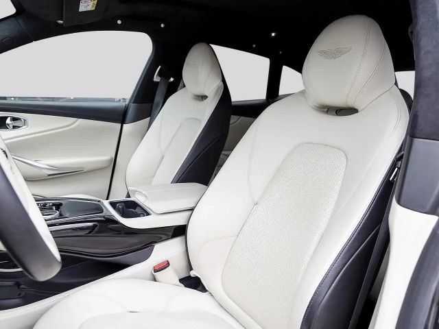 Aston Martin DBX - Magnetic Silver -