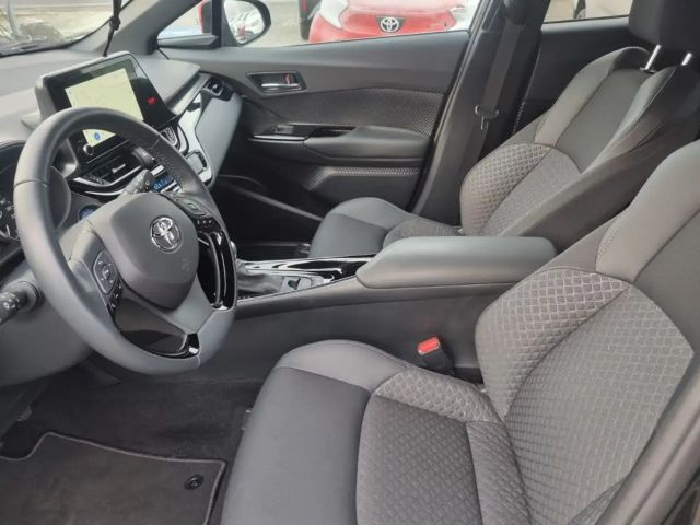 Toyota C-HR Hybride Team D