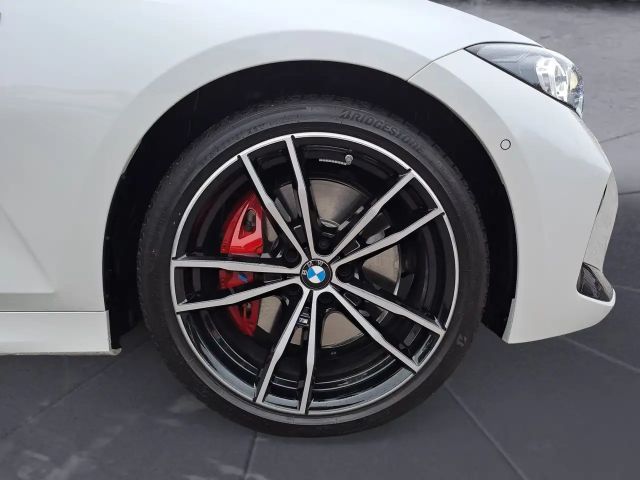 BMW 330 330i M-Sport Sedan xDrive