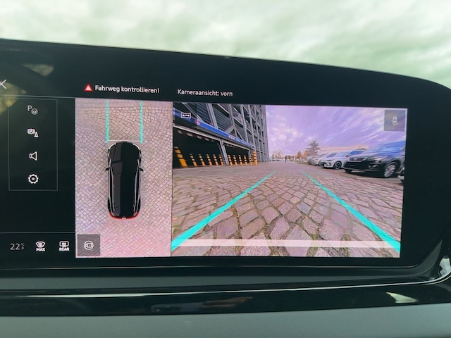 Audi A6 Avant Quattro S-Tronic