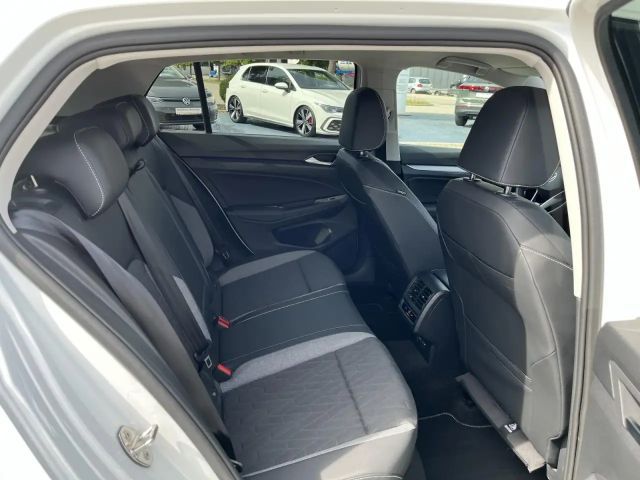 Volkswagen Golf 1.5 eTSI DSG Golf VIII