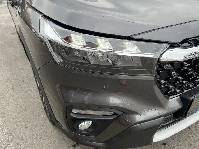 Suzuki S-Cross Flash