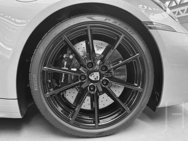 Porsche 992 4S Cabrio Carrera