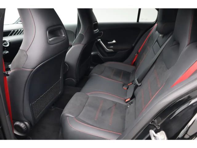 Mercedes-Benz A 35 AMG AMG Line