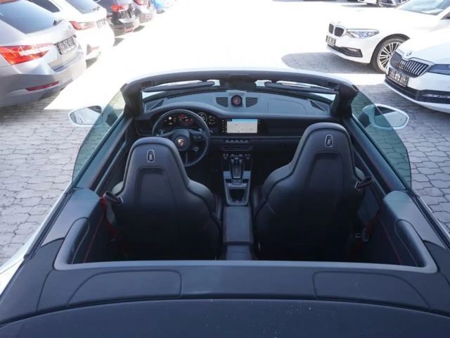 Porsche 911 Cabrio Carrera GTS