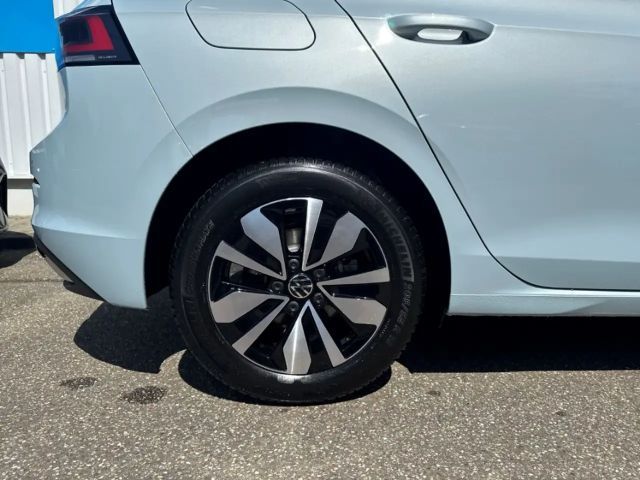 Volkswagen Golf 1.5 eTSI IQ.Drive