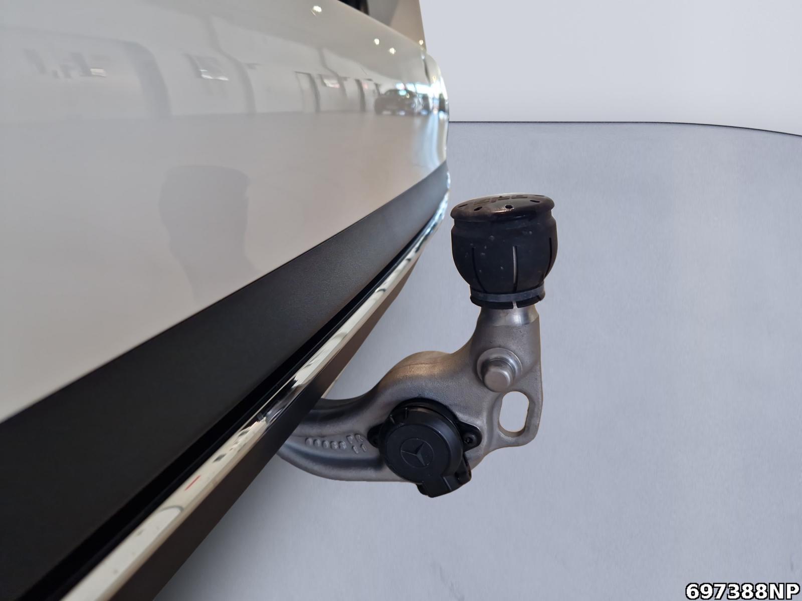 Mercedes-Benz E 200 AVANTGARDE Estate