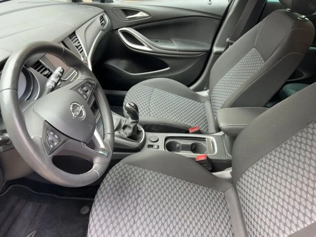 Opel Astra 1.2 Turbo Edition Turbo