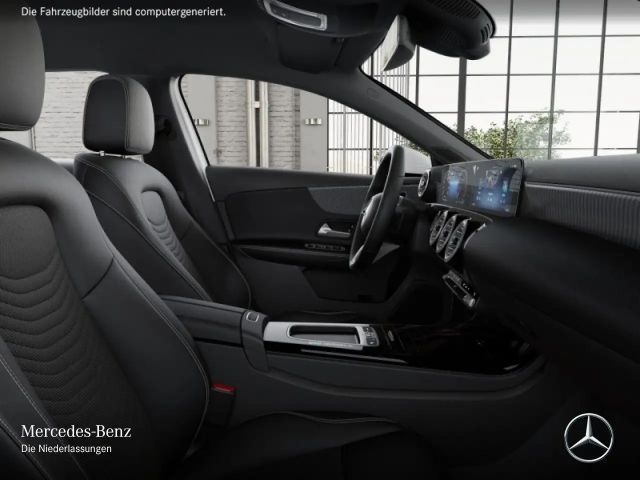 Mercedes-Benz A 220 A 220 d Progressive