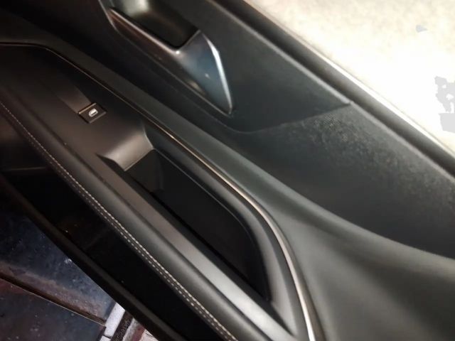 Peugeot 3008 EAT8 GT-Line PureTech