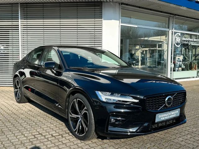 Volvo S60 Dark Plus