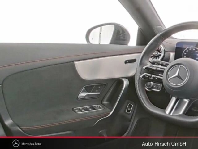 Mercedes-Benz CLA 200 AMG Line Shooting Brake