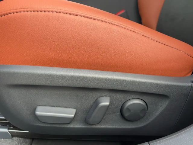 Mazda 3 G140 6MT 2WD NAGISA LED Navi Head-Up