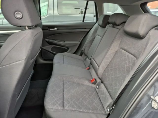 Volkswagen Golf 1.0 TSI Life Variant