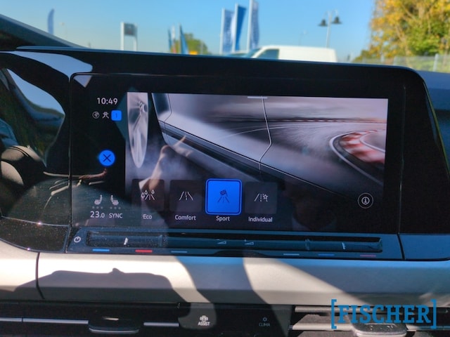 Volkswagen Golf 2.0 TSI DSG Golf VIII