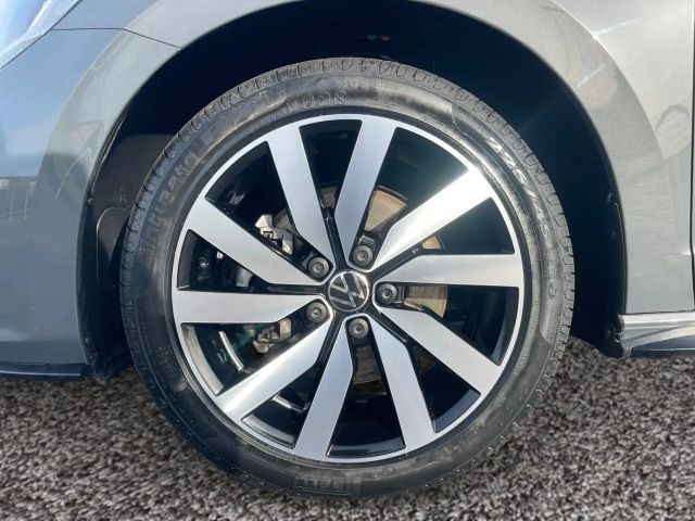 Volkswagen Touran DSG Highline R-Line