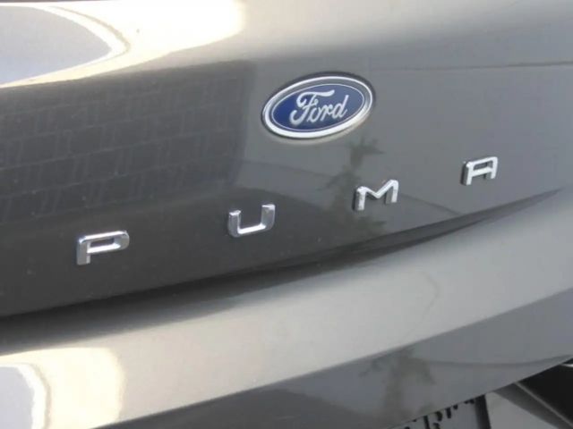 Ford Puma EcoBoost Titanium