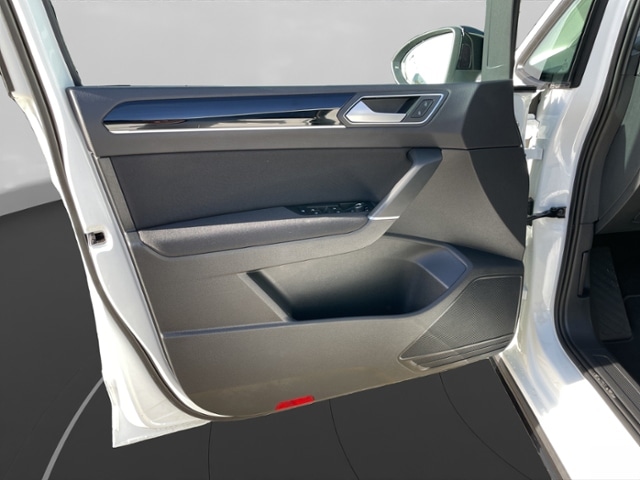 Volkswagen Touran 1.5 TSI DSG R-Line