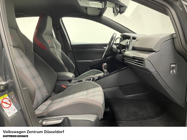 Volkswagen Golf 2.0 TSI