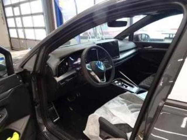 Volkswagen Golf 1.5 eTSI DSG Variant