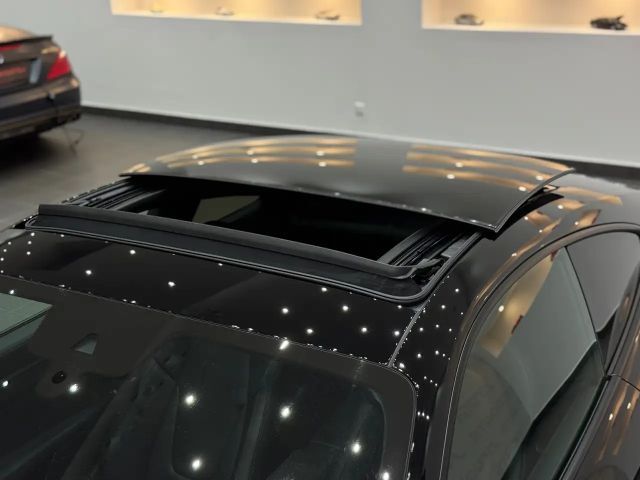 Porsche 992 Black Edition Coupé GTS