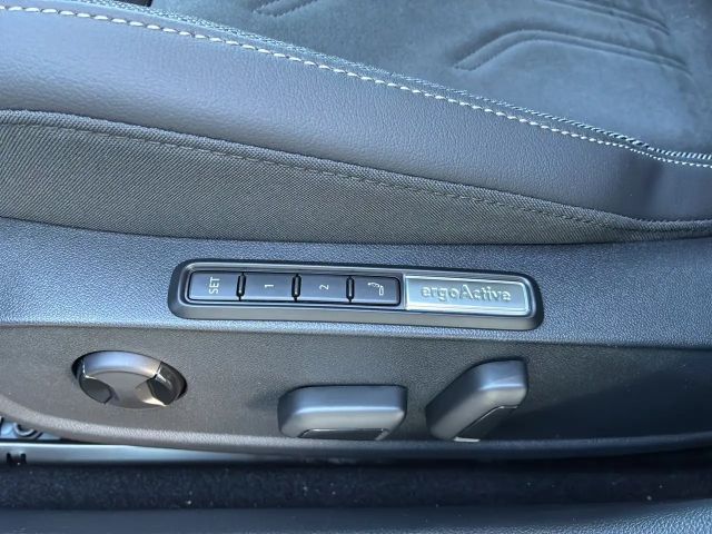 Volkswagen Golf Business DSG Variant