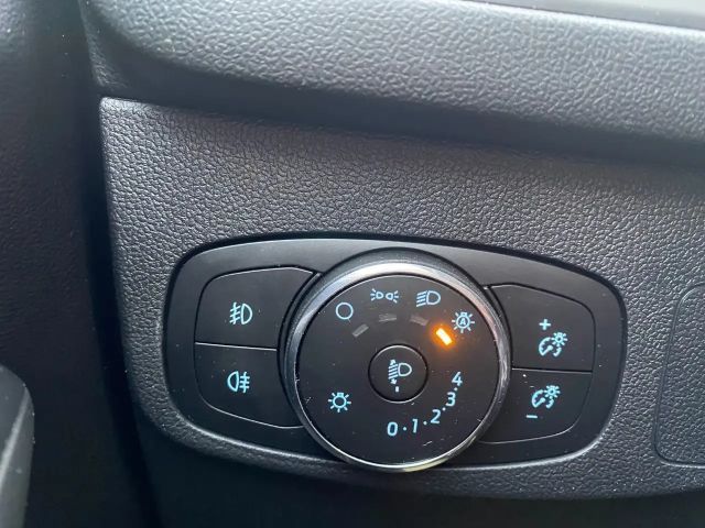 Ford Focus Cool & Connect Wagon