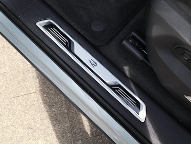 Volkswagen Touareg 4Motion R-Line