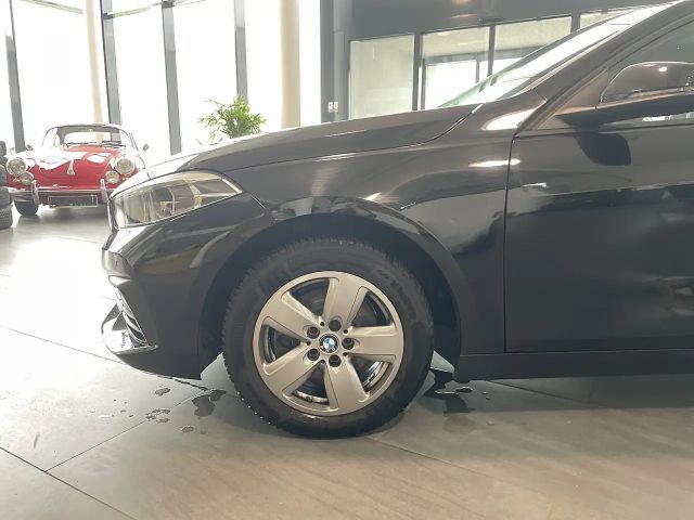 BMW 118 118i Sedan