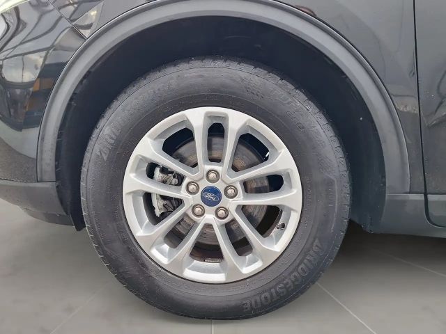 Ford Kuga Hybrid Titanium