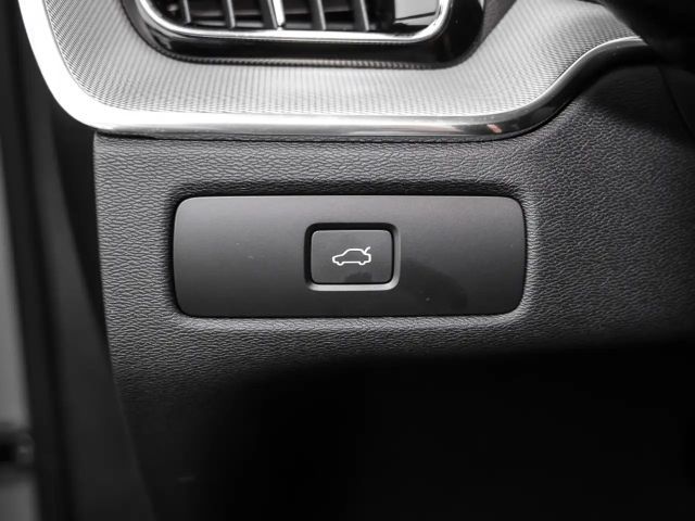 Volvo XC60 AWD Dark Plus