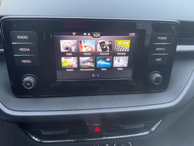 Skoda Fabia Fabia 1.0 MPI Einparkhilfe Bleutooth Klima Radio