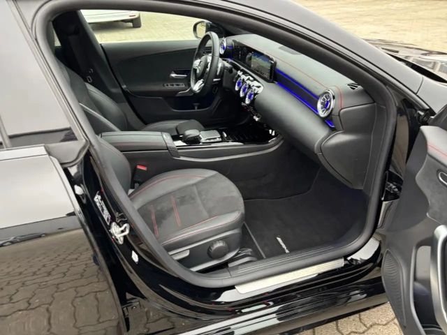 Mercedes-Benz CLA 250 AMG Line Coupé