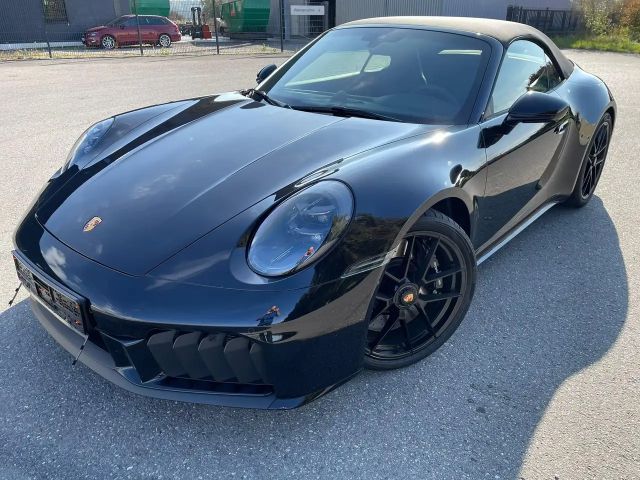 Porsche 911 4 Cabrio Carrera GTS