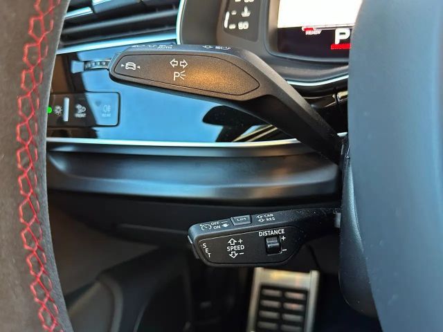 Audi RS Q8 Performance