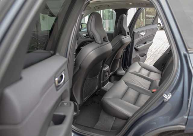 Volvo XC60 AWD Dark Plus T8