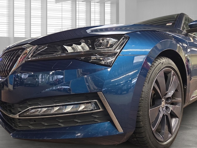 Skoda Superb 2.0 TSI Combi Laurin & Klement