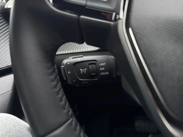 Peugeot 2008 Allure Pack EAT8 PureTech