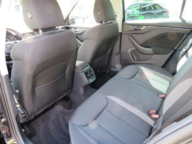 Skoda Kamiq 1.0 TSI Tour