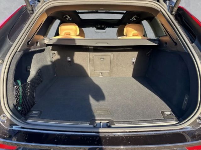 Volvo XC60 Dark Plus