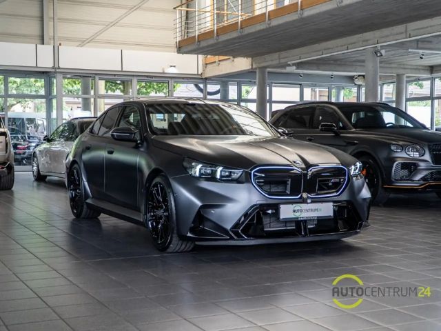 BMW M5 Sedan