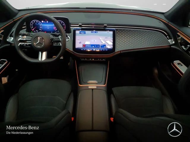 Mercedes-Benz E 200 AMG Line Sedan