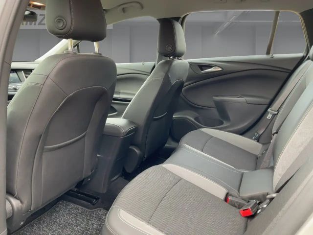 Opel Astra 1.2 Turbo Sports Tourer Turbo