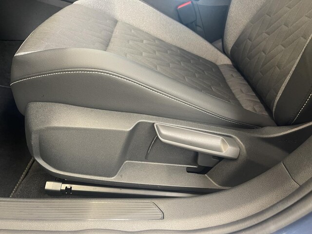 Volkswagen Golf 1.5 eTSI Golf VIII