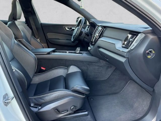 Volvo XC60 R-Design T6