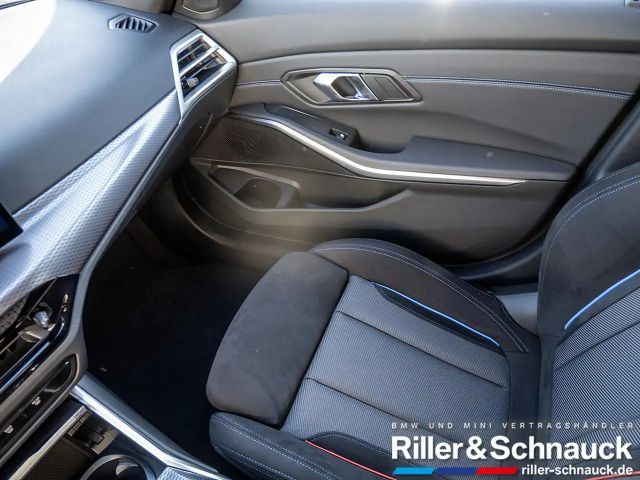 BMW 330 330i M-Sport Touring xDrive