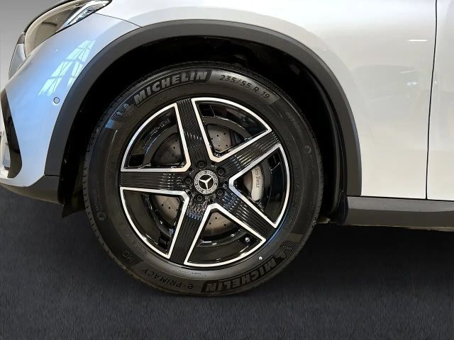 Mercedes-Benz GLC 200 4MATIC AMG Line