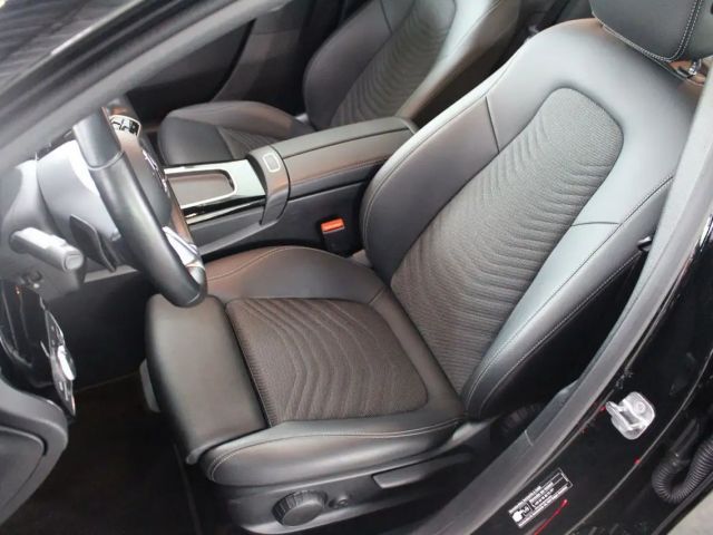 Mercedes-Benz A 200 Progressive