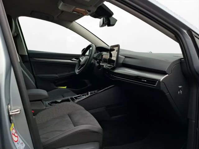 Volkswagen Golf DSG Style Variant