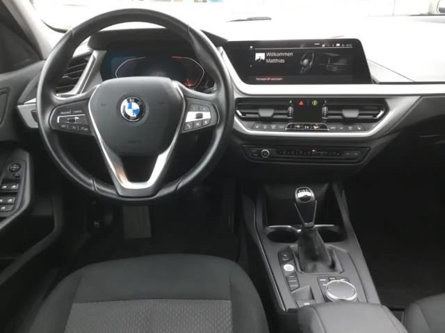 BMW 116 116i 5-deurs Sedan